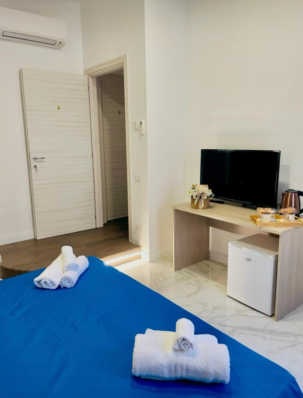 Nerisa Home Napoli Esterno foto