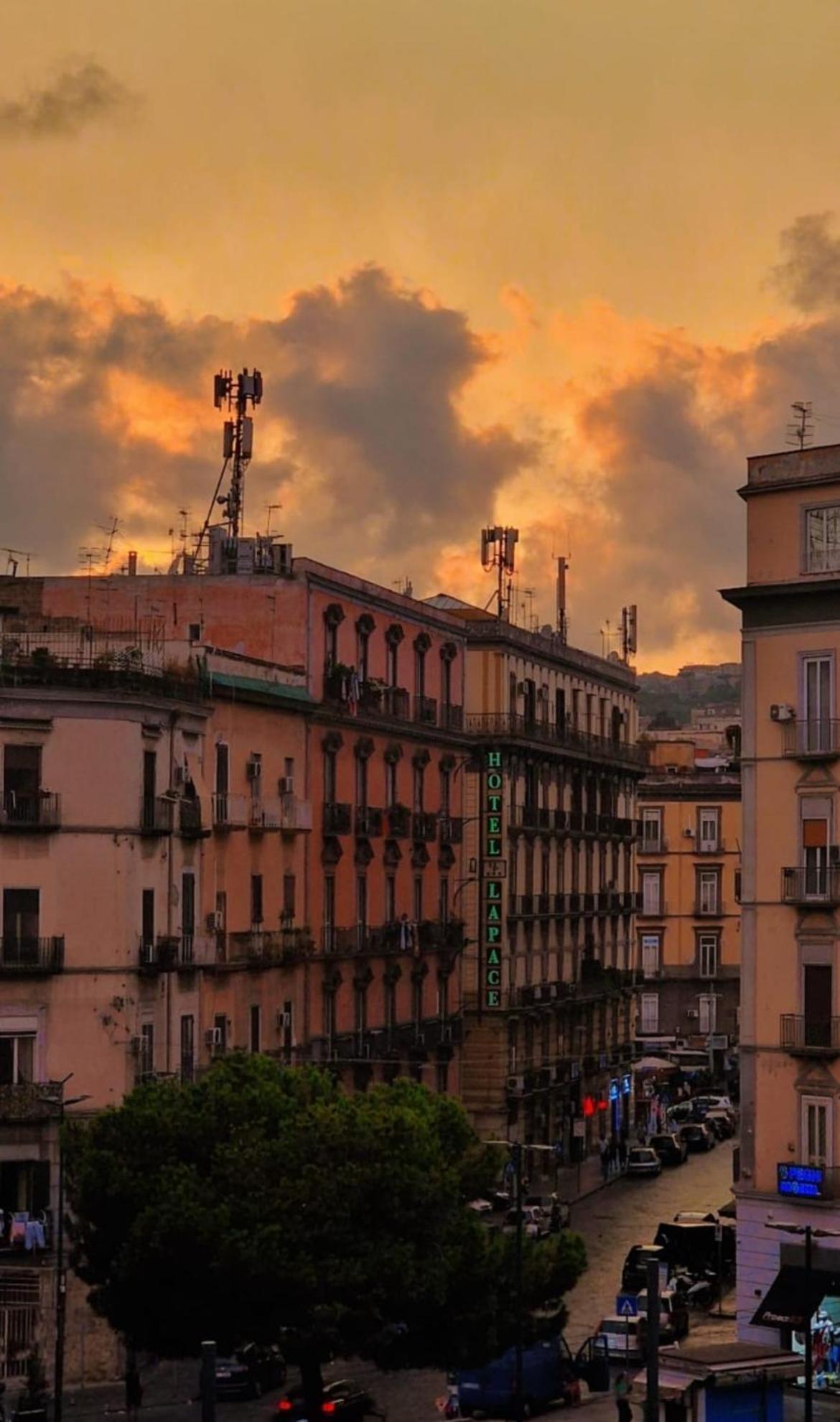 Nerisa Home Napoli Esterno foto